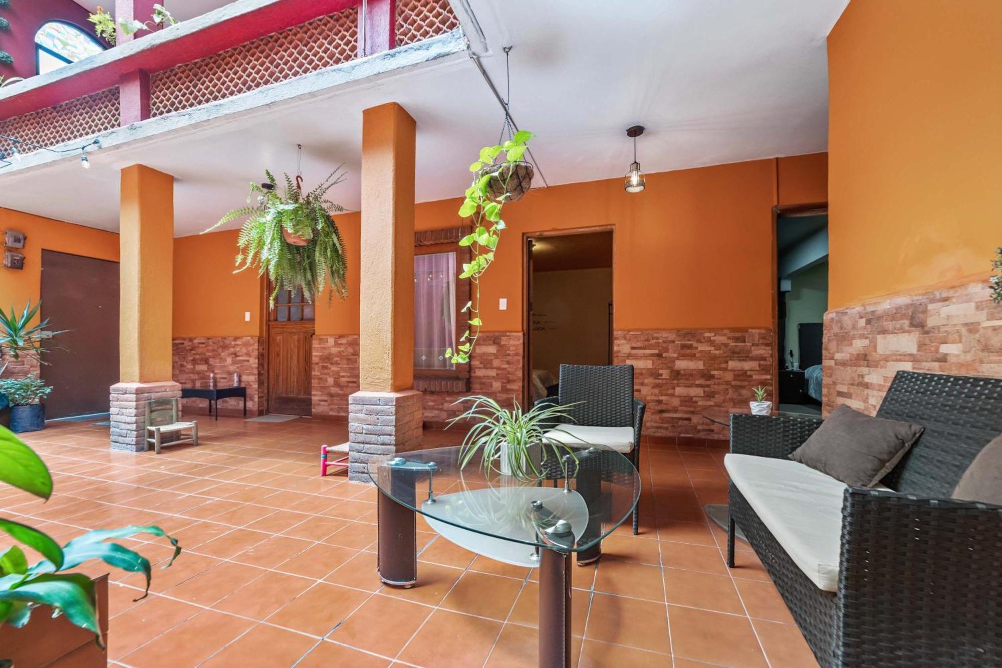 Charming 2-Bedroom Retreat In Lomas De Bezares Mexico City Exterior photo
